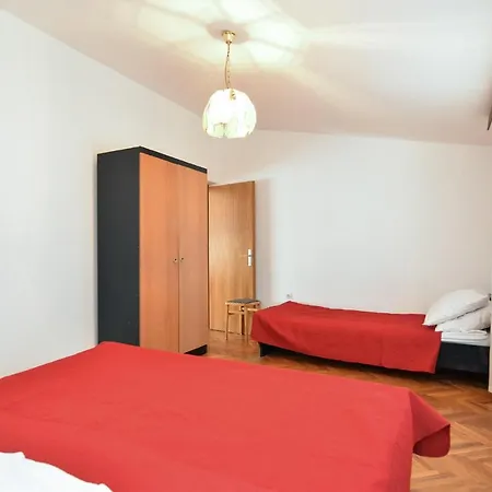 Apartment Desanka 668 Apartment *