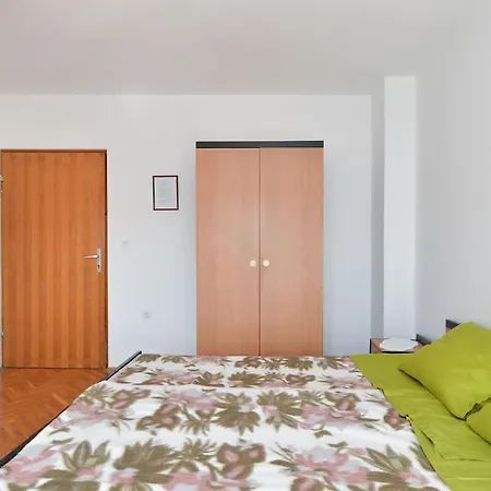 Apartment Apartment Desanka 668