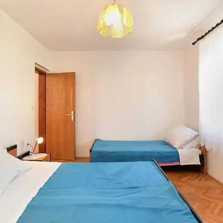 Apartment Desanka 668 Apartment