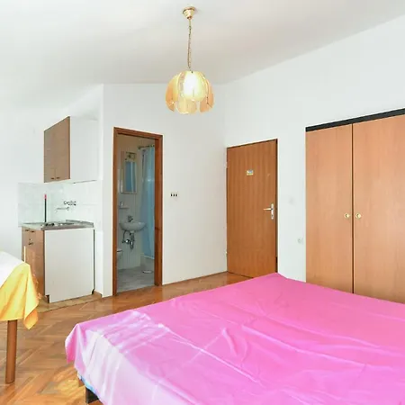 Apartment Desanka 668 Medulin