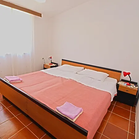 Apartment Desanka 668 Medulin