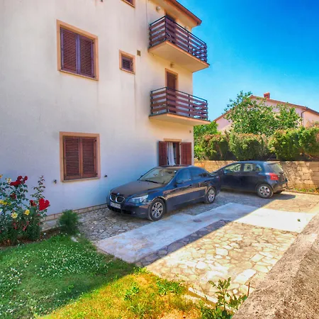 מלון Desanka 668